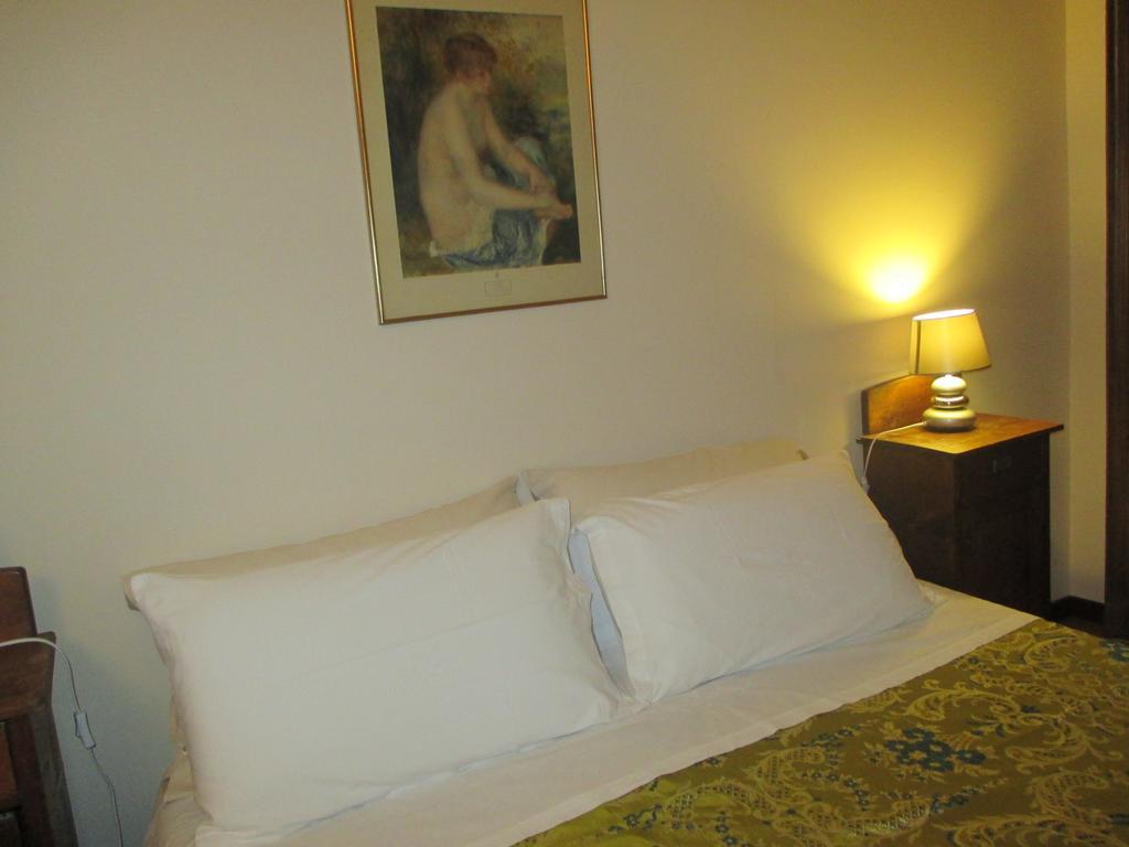 Villa Cantoni Gropello Cairoli Szoba fotó